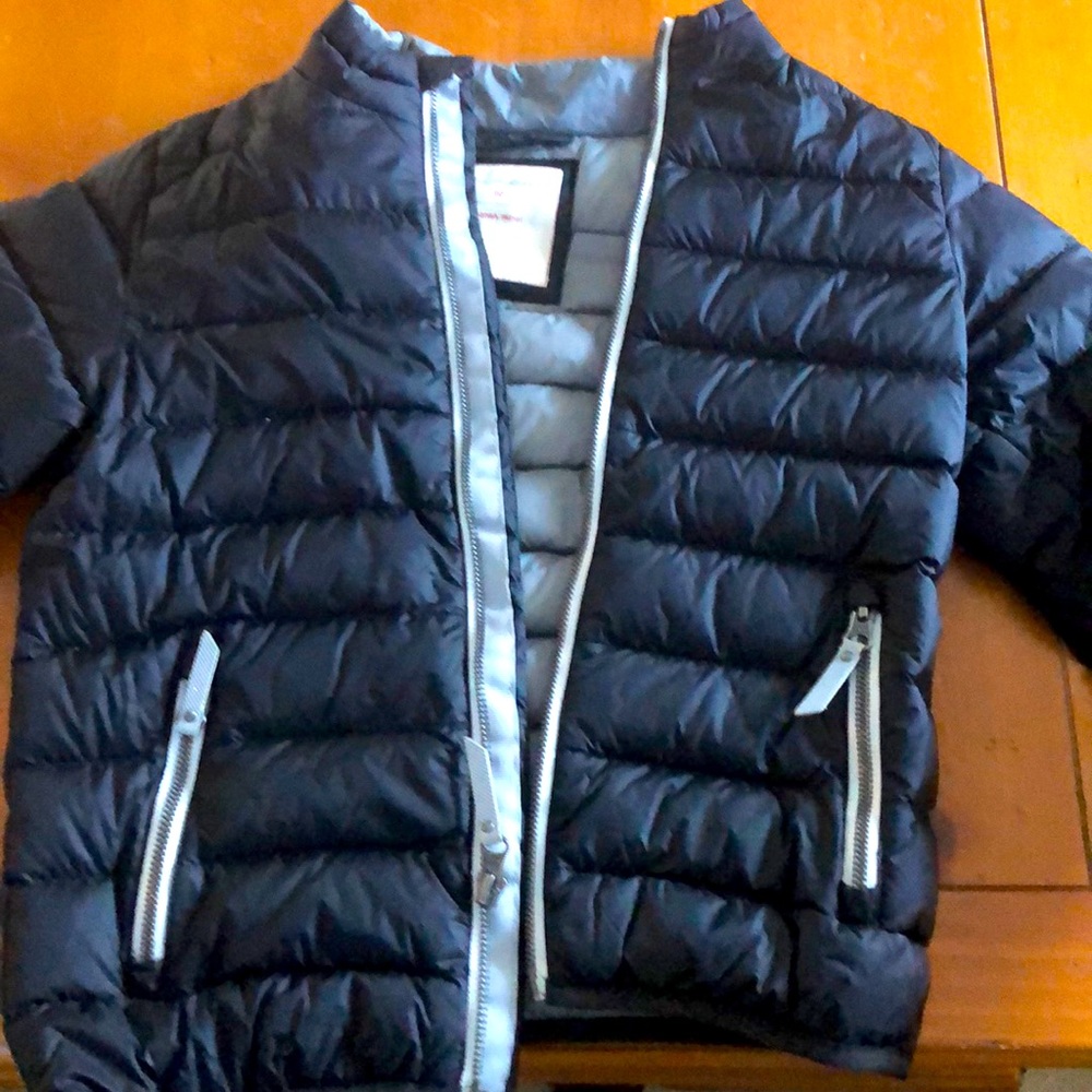 Boys black jacket size 120 Hanna Anderson jacket